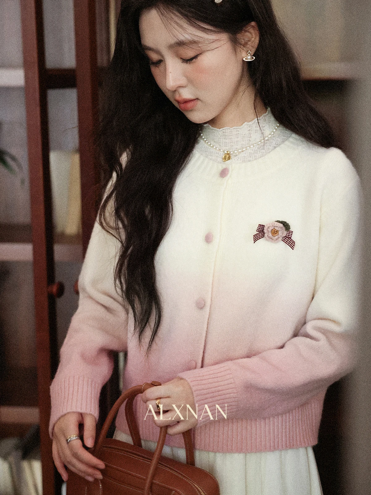 ALXNAN-cárdigan de punto rosa degradado de talla grande para mujer, suéter con diseño de flores 3d y cuello redondo, Tops cálidos de punto de manga larga D13110