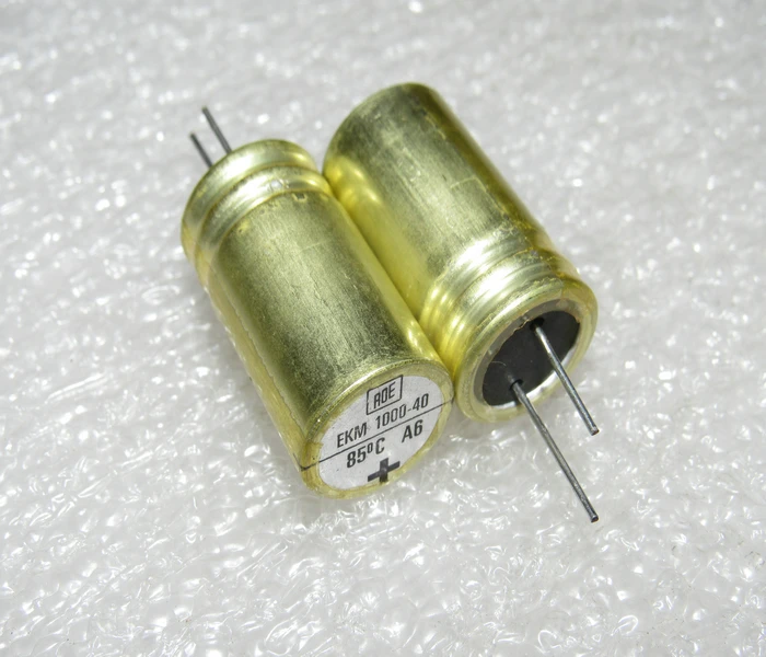 

Германия, антикварное коллекционное издание, серия EKM, 40V1000UF, золотая броня, фильтр лихорадки, электролитический конденсатор