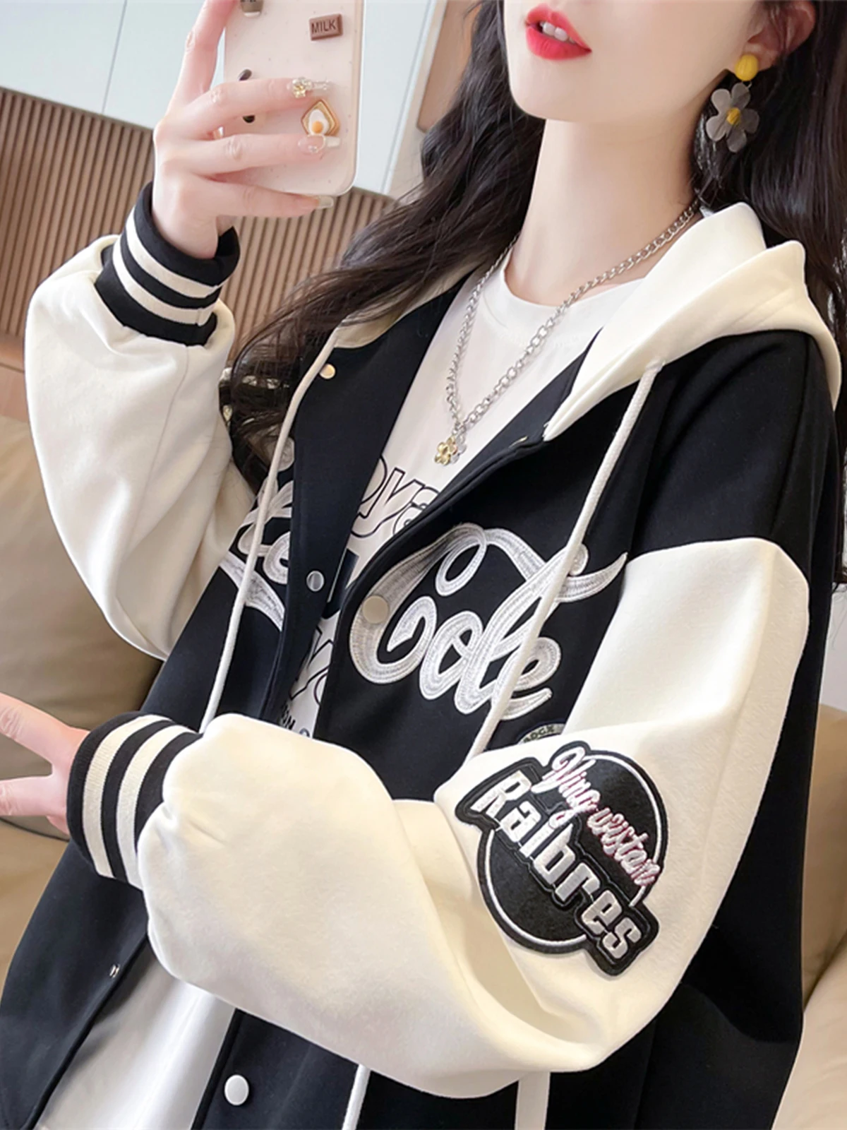 

Бейсбольные куртки в стиле хип-хоп, женские осенне-зимние персонализированные трехмерные тонкие уличные куртки на пуговицах, шикарный дизайн в сетку Y2K