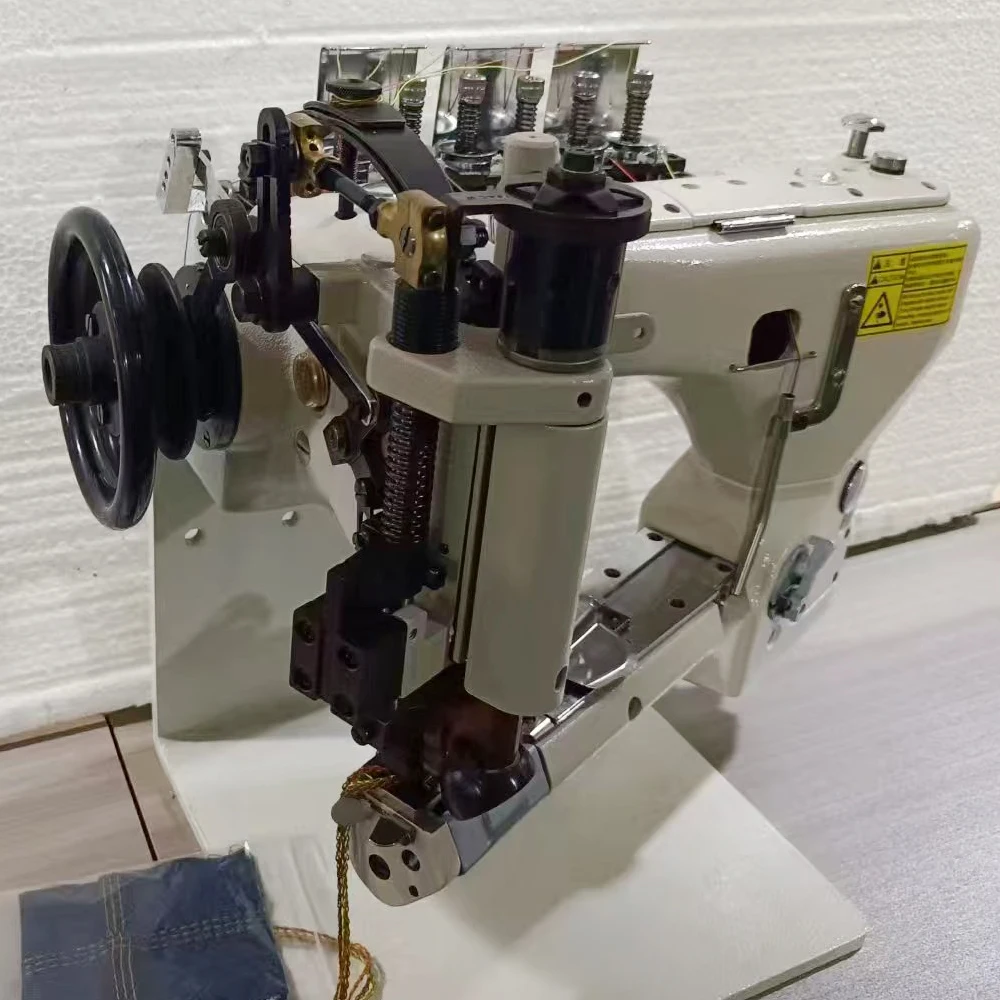 CP-35800 DNU High-speed Feed off the Arm Double Chainstitch Lap Seaming Machine