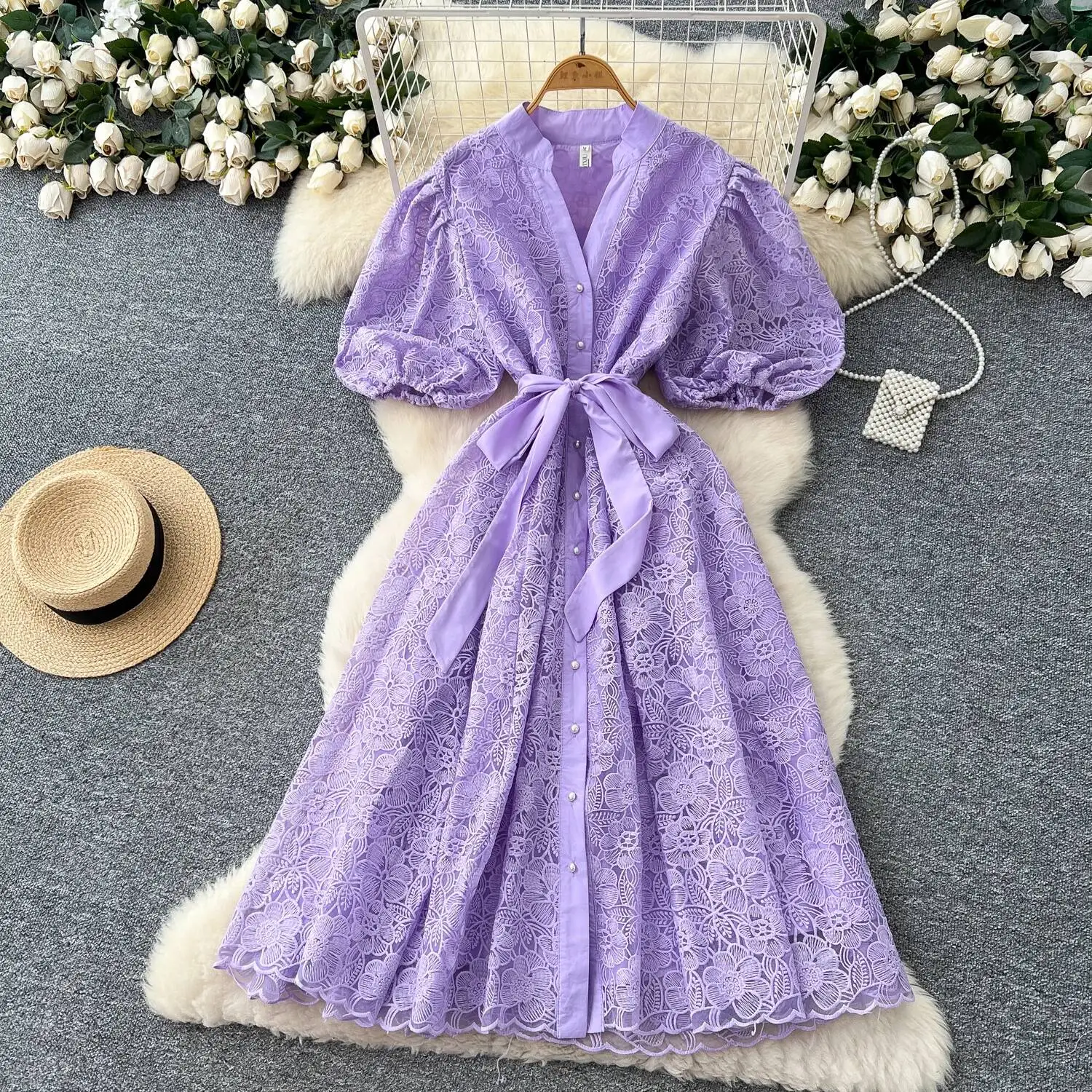 เดรสทรงเอไลน์ผ้าลูกไม้แขนตุ๊กตา คอวี ดีไซน์เก๋ เซ็กซี่  ผ้ารุ้ง  ทรงหลวม สไตล์โบฮีเมียน สำหรับฤดูร้อน