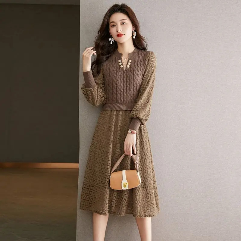 

Elegant V-Neck Button Spliced Lace Rivet Midi Dress Women's Clothing 2023 Autumn Winter Loose Fake Two Pieces Lace Dress