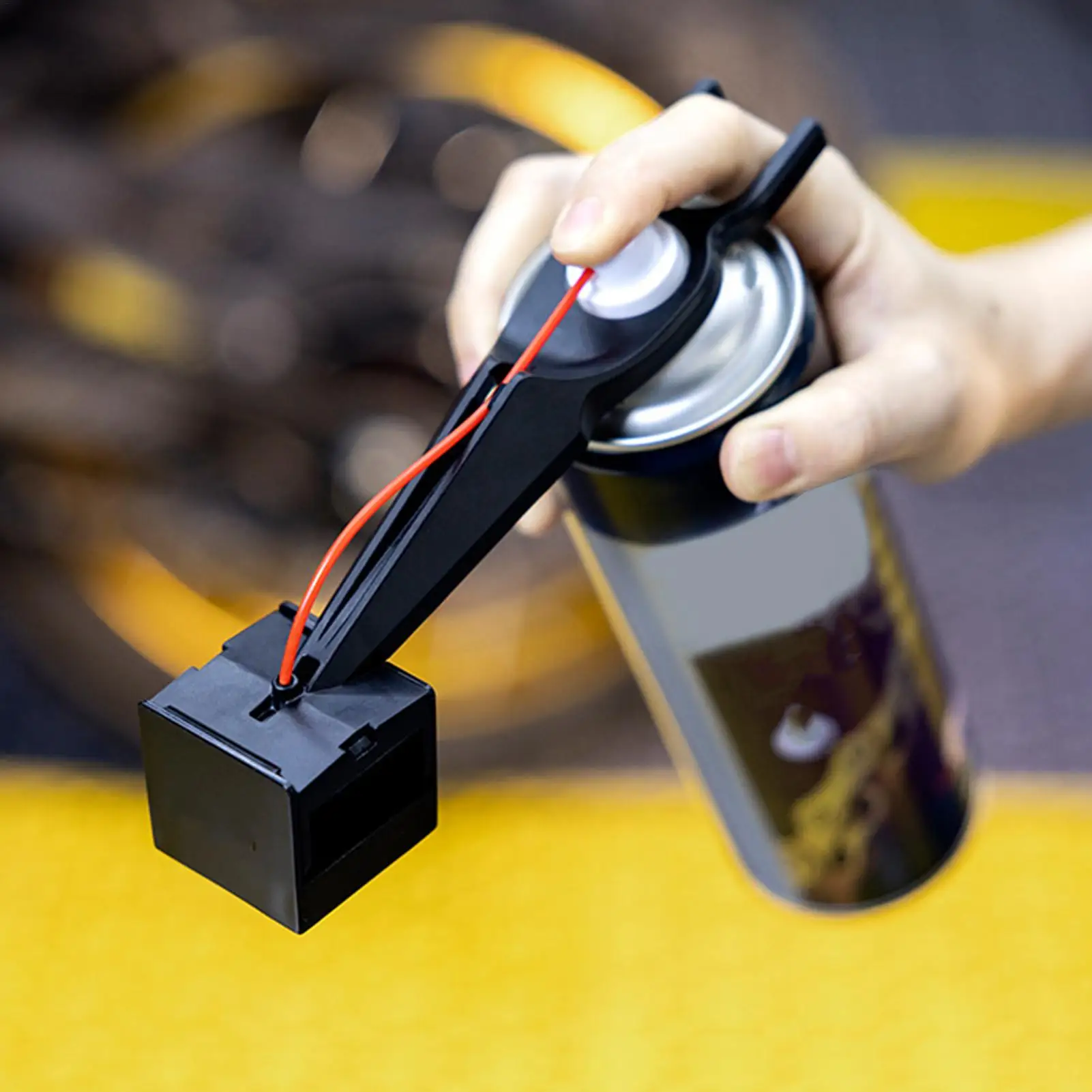 

bicycle Chain Lubricator Tool, Precise Oiler with Anti-Splash Design for Easy & Clean Bike Chain Maintenance, Motorbike Care Kit