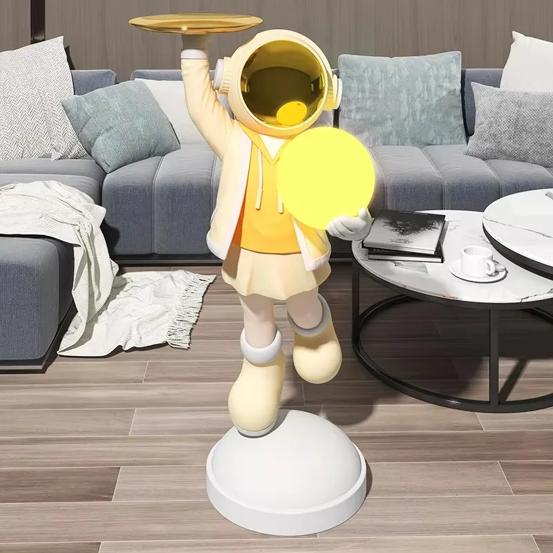 Hot Selling Led Children'S Room Toy Tray Astronaut Sculpture Resin Astronaut Lamp Home Decoration Arts and Crafts Gifts