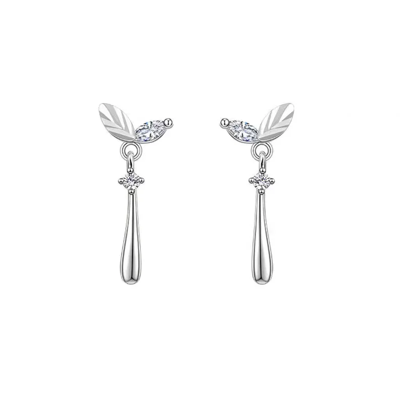 925 Sterling Silver Earrings Fashionable New Design Niche Light Luxury Exquisite Green Leaf Pattern Ear Pendant for Women