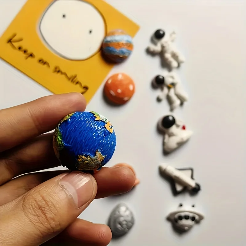 5pcs/10pcs Space Astronaut and Planet Fridge Magnets Set - Suitable for Home and Office Decoration