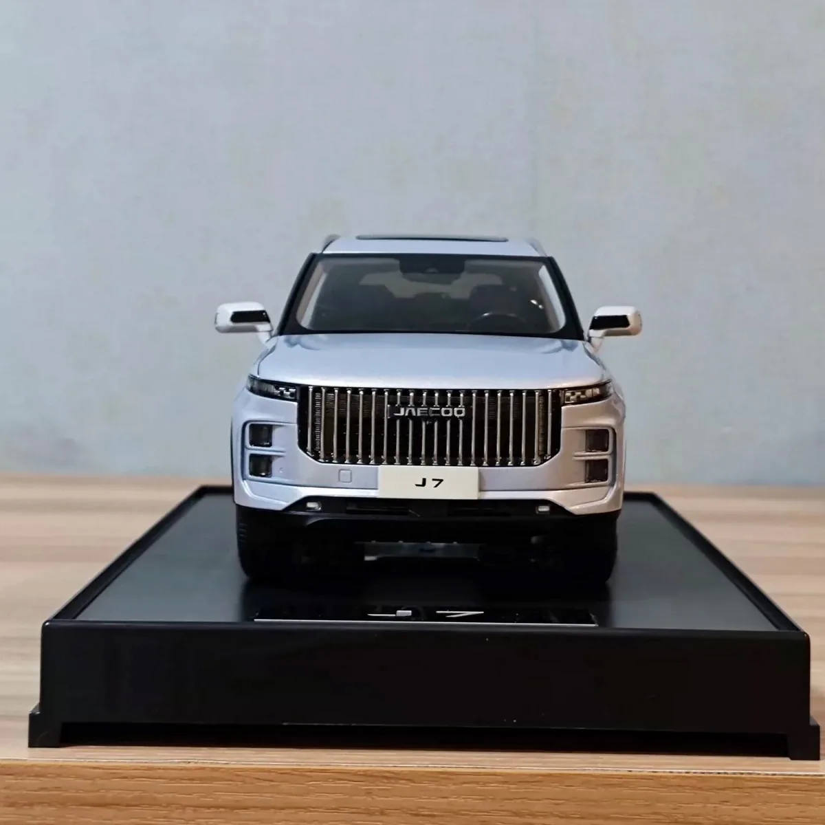 Jaecoo J7,Alloy Miniatures,Metal Die-cast Desktop Ornaments,Car Model,Adult Gift,Collection Display,Silver Grey,1: 18