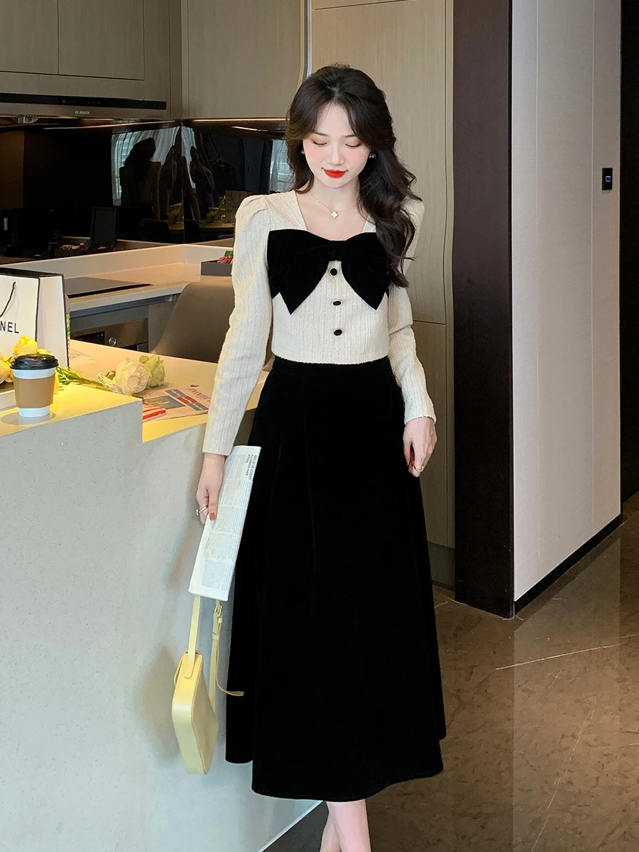 

Real Shot: 2024 Spring New Elegant Knit Top + Slimming Velvet Skirt, Two-piece Set for Women Female Office Lady High Quality