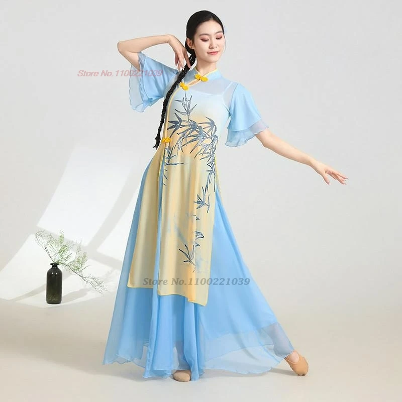 فستان رقص خرافي صيني عتيق لعام 2025 فستان تشيباو الوطني مطبوع عليه زهور + طقم سراويل فستان شعبي للمهرجانات أداء المسرح تشيباو