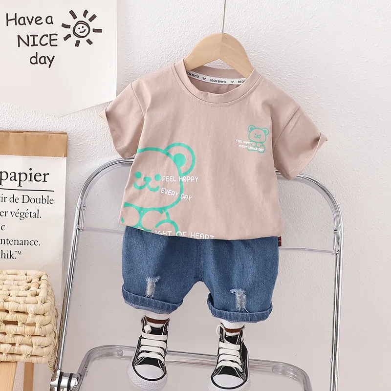 Ropa de algodón para niños, camiseta de oso de dibujos animados, pantalones cortos, chándal de moda para niños pequeños, atuendo informal para niños, verano, nuevo, 2 piezas por juego