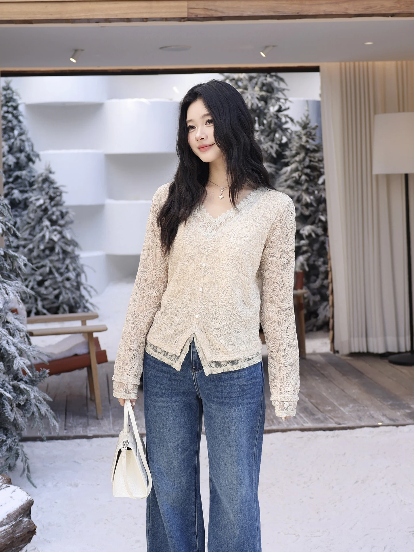 

Pure Desire Floing V-Ne Slit Slimming Top Lace Waist Nut Flower Patterned Base Layer irt Casual Loose Fit T-irt