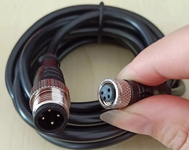 

Датчик BCC0H28 BCCM418-M418-3A-320-PX4825-200-C033 8-жильный двухсторонний провод