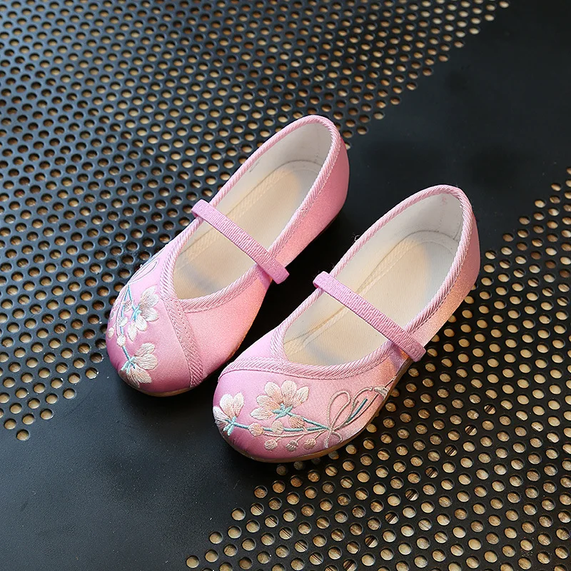 Costume Shoes for Girls Gorgeous Mary-Jane Ballet Pumps Comfortable Low Heel Round Toe Flats Floral Embroidery Shoes