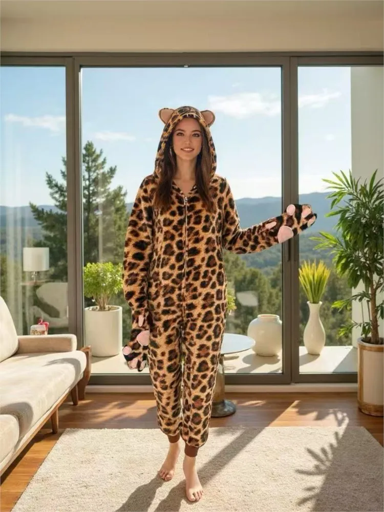 

Цельная пижама с мультяшным узором для женщин, модные однорядные узкие брюки с пряжкой, ночная рубашка, зимние женские теплые пижамы