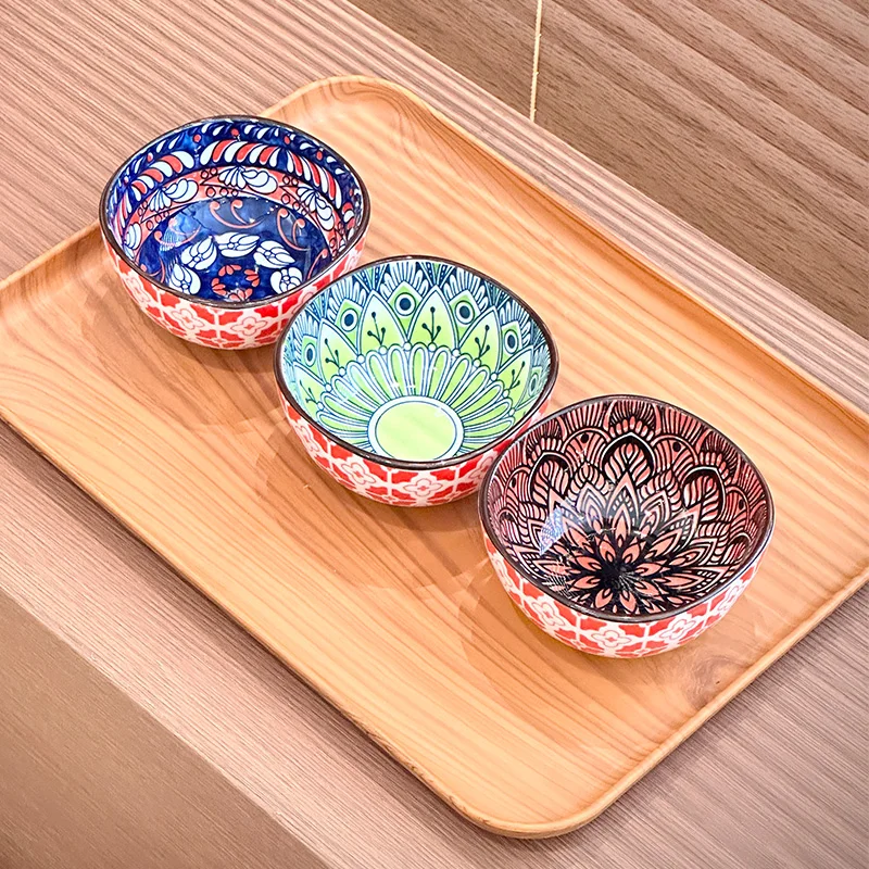 3 seasoning dishes