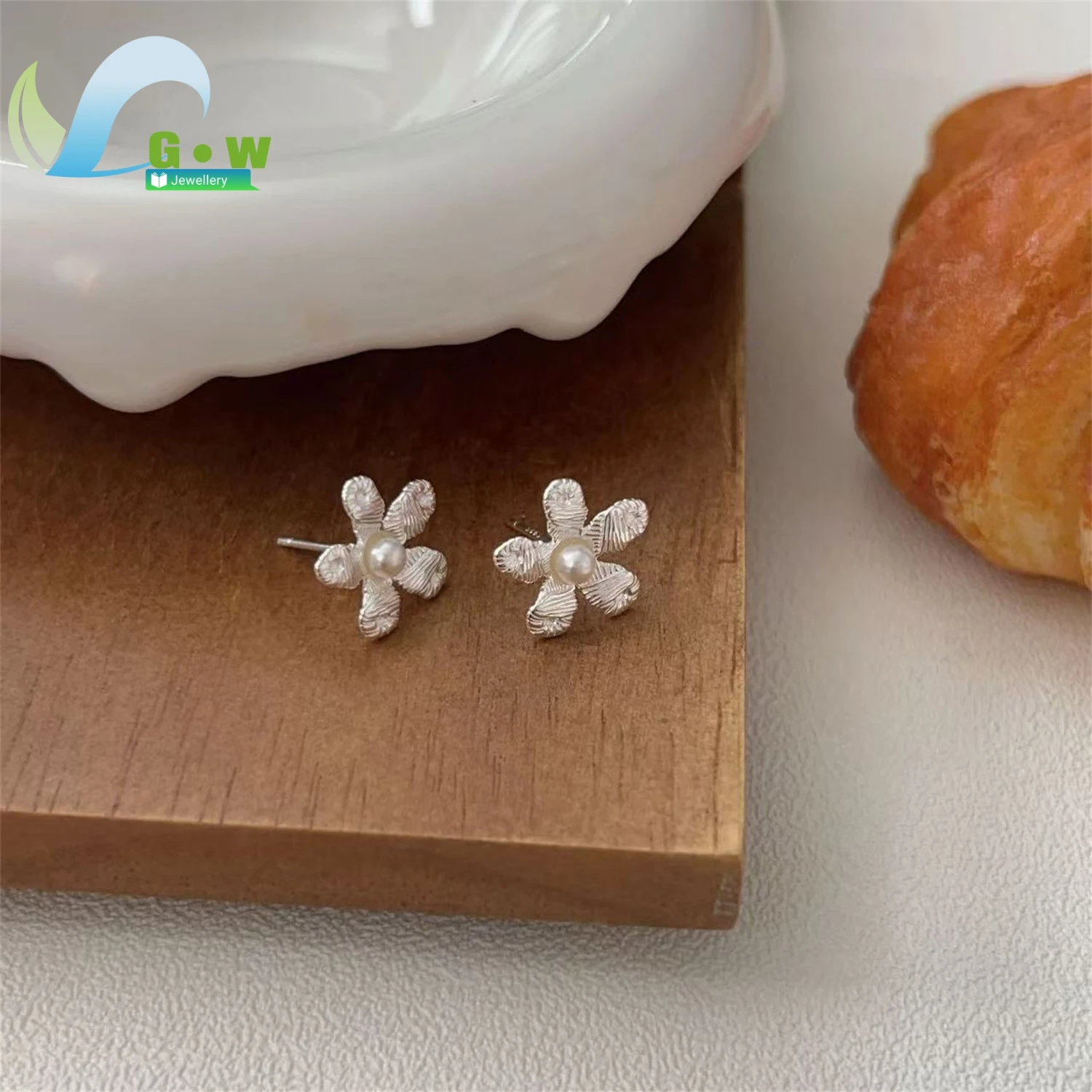 Natural Pearl Stud Earrings Women Elegant Delicate Gemstone Jewelry Minimalist Daily Wear Charm Gift For Her Girlfriend Wife