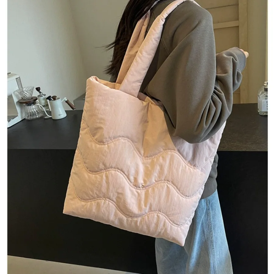 

Стеганая хлопковая сумка-пальто большой емкости для женщин, новинка 2026, однотонная универсальная сумка через плечо для путешествий