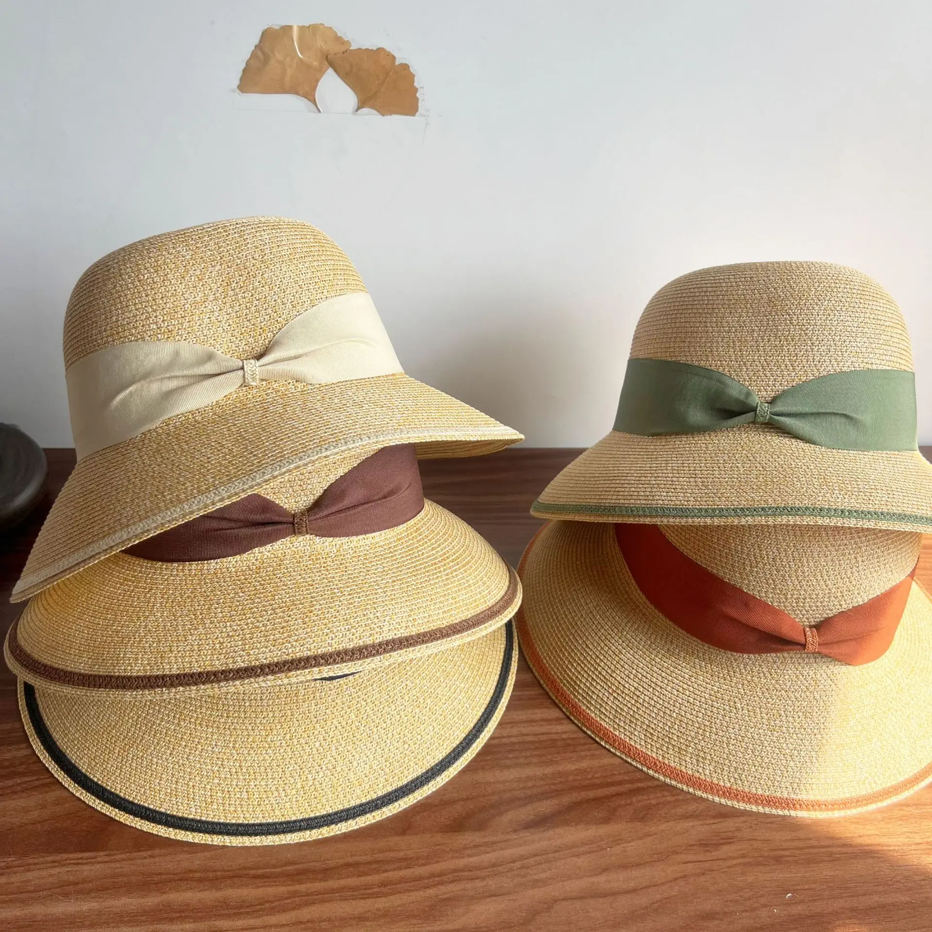 Retro Painter's Straw Hats Big Brim Women Summer Farm Fishing Sunshade and Sun Protection Hat Outdoor Hiking Daily Wear Foldable