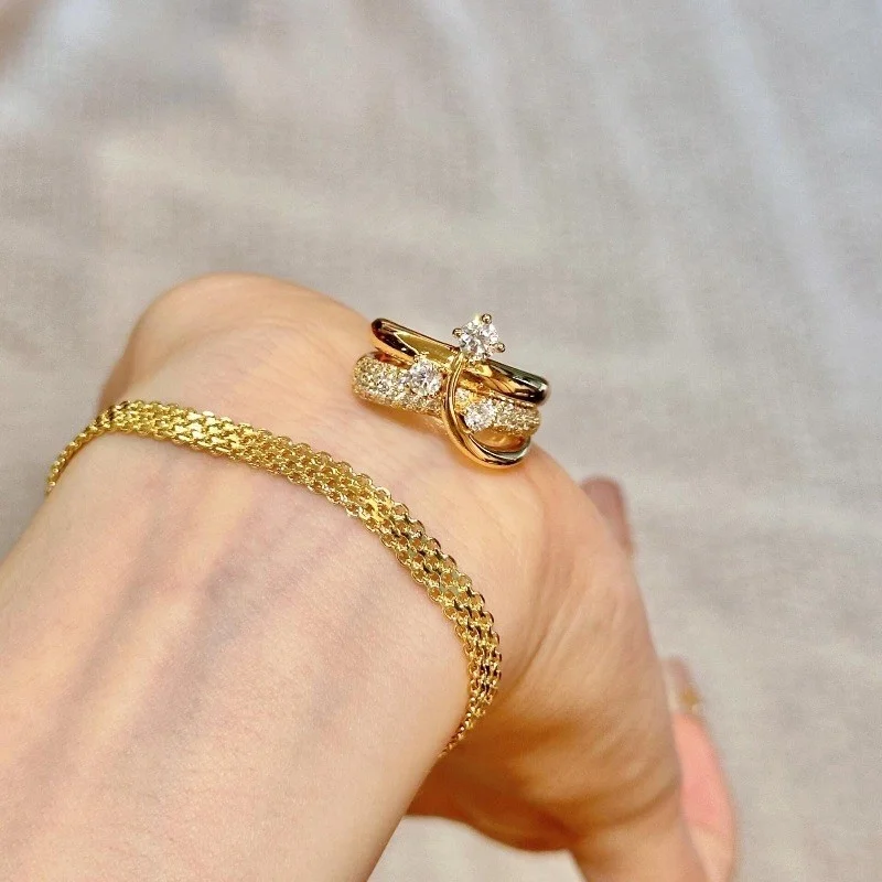 Vintage 18K Gold Plated Metal Victorian Heirloom Diamond Ring Old Money Interlaced Pave CZ Setting Band Timeless Women Jewelry