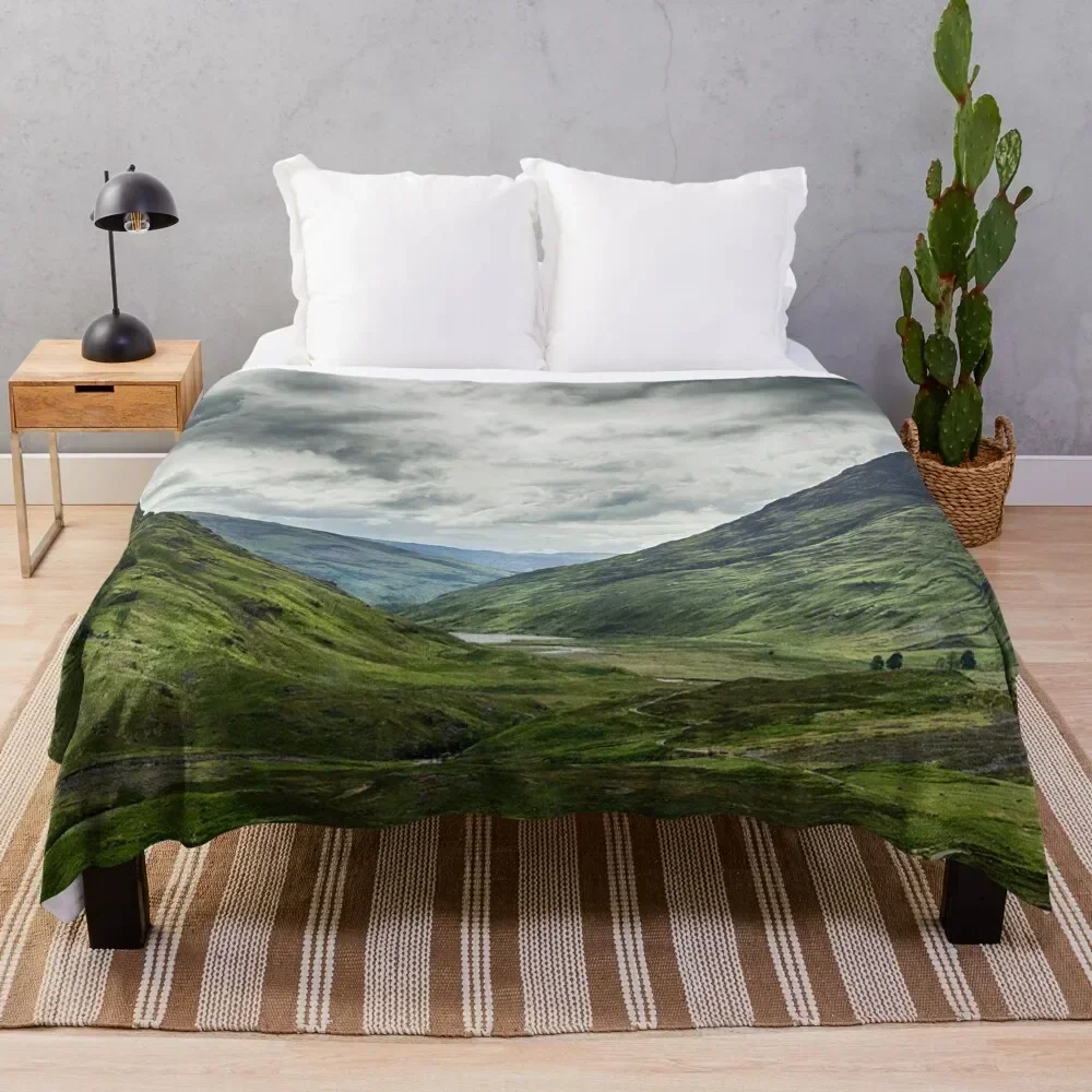 Road to Glencoe Throw Blanket All Season Soft Lightweight Blanket for Home