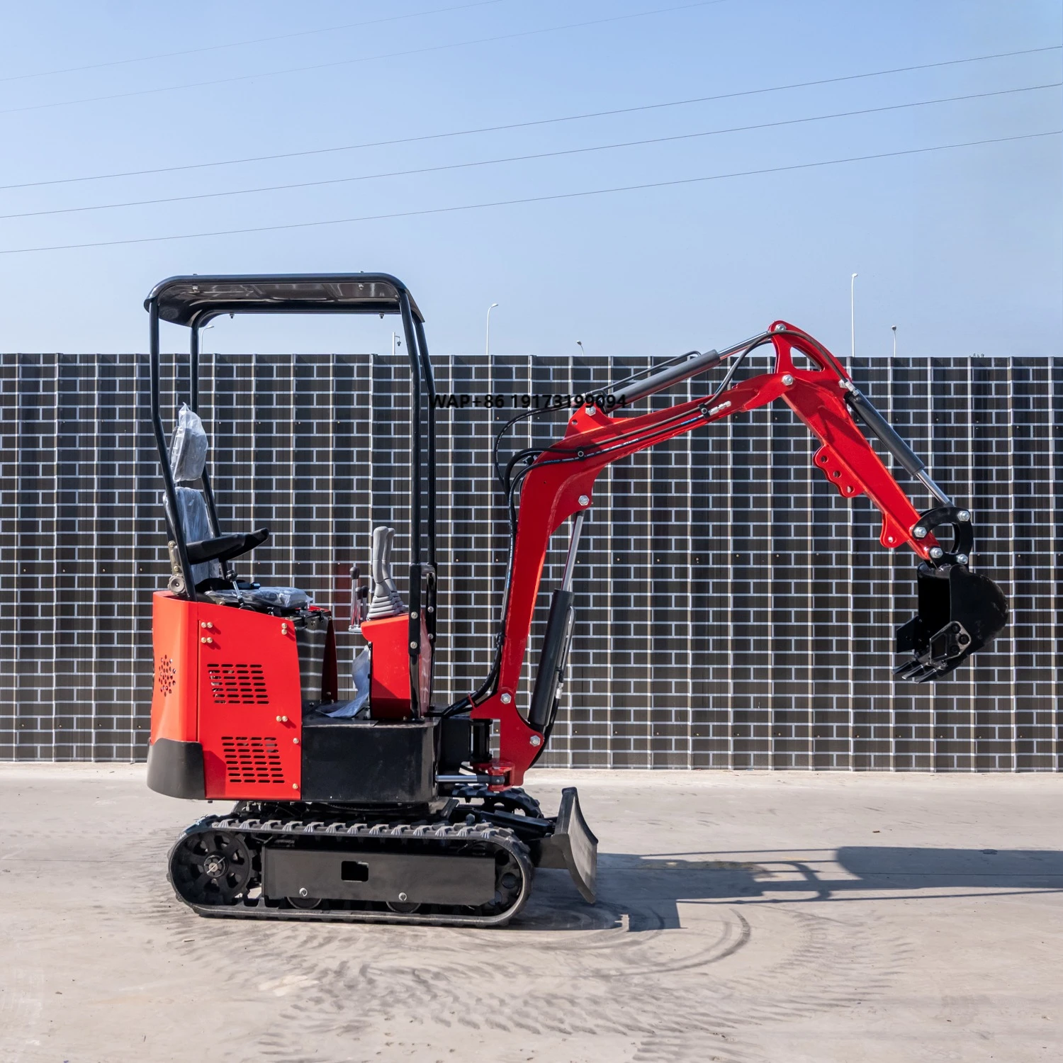 Cost Effective Mini Excavator with Ripper Agricultural Specialized for Farmland Loosening and Root Removal