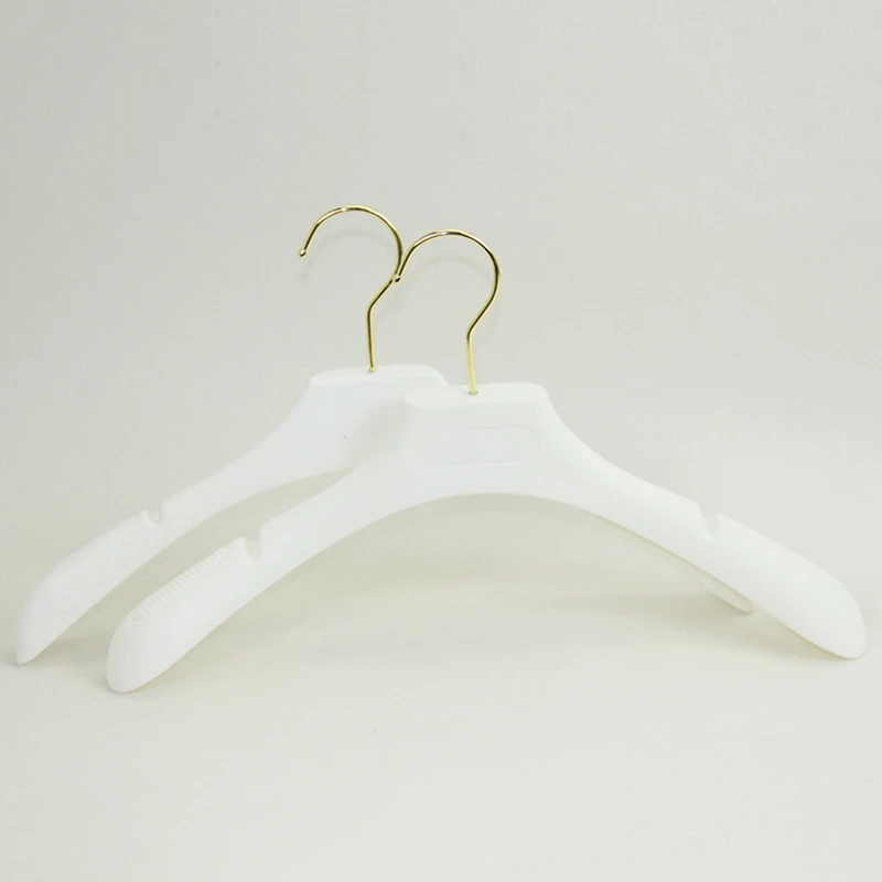 Clothes Hanger Solid Wood White Thickened Non-Slip Clothing Store Flocking Plastic Material Wide Shoulder Home Wardrobe Storage