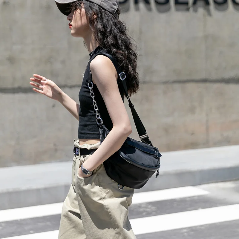 Womens Fashion Sling Chest Bag Faux Leather Texture Oxford Fabric Casual Versatile Crossbody Waist Pack for Street Daily Wear
