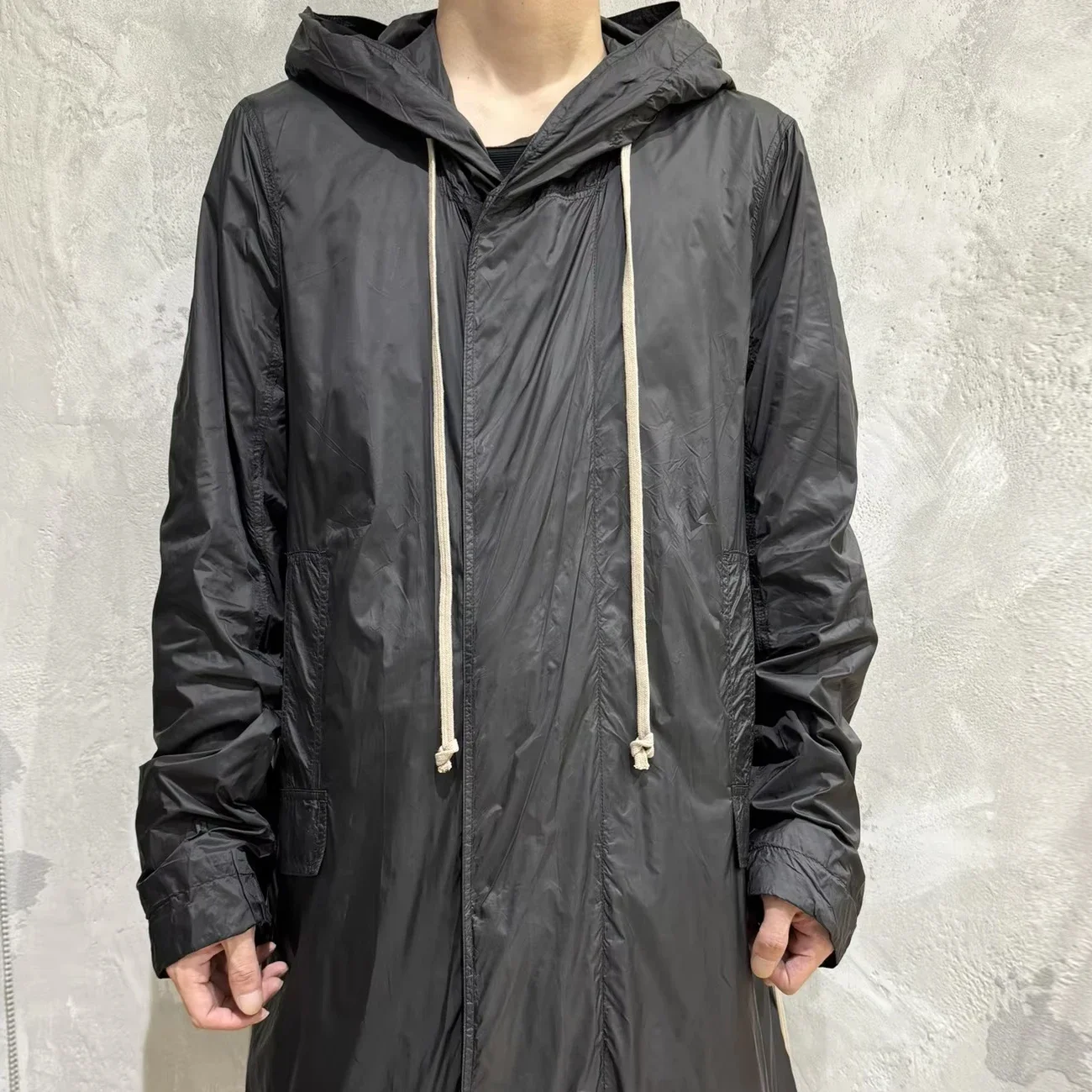 Wholesale Customized British Style Men's Woolen Trench Coat Long Black Windbreaker Jacket with Waist Feature Plus Size Available