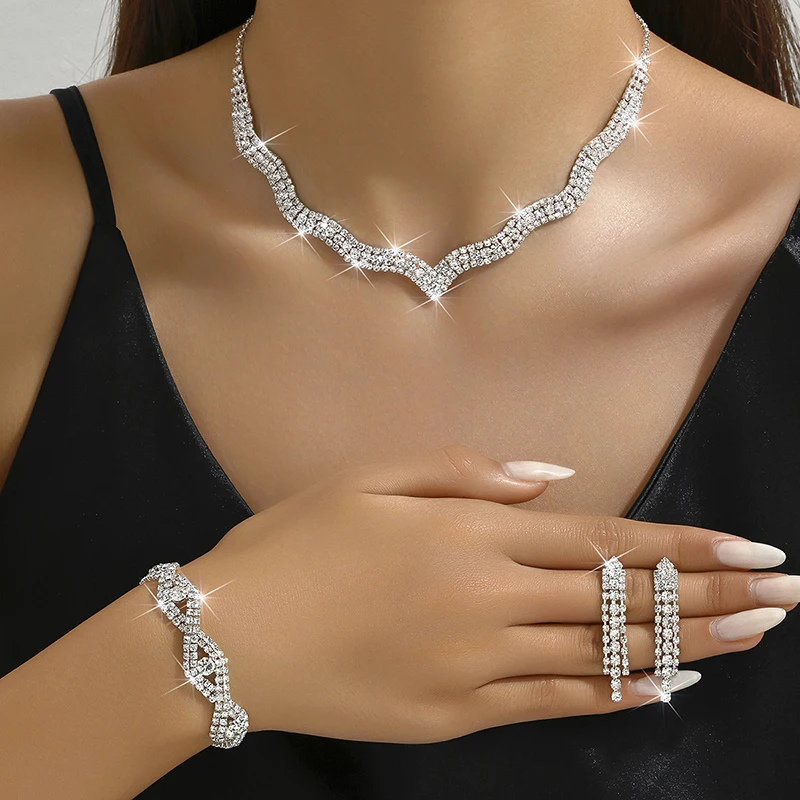 

Fashion Exquisite Claw Chain Necklace Earrings Bracelet Rhinestone Set Wedding Dress Banquet Ladies Gift