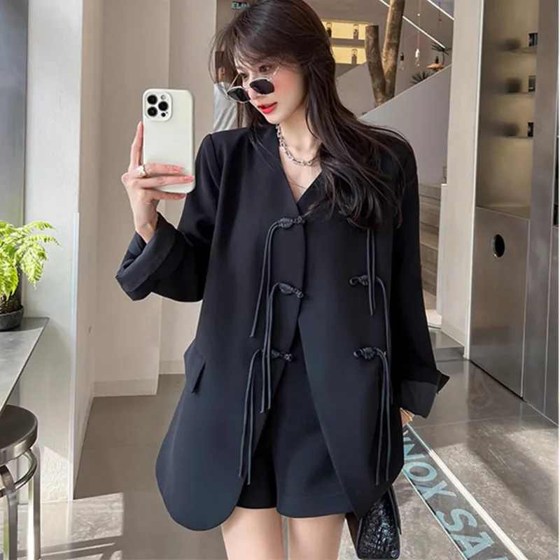 

New Chinese Style Buckle Black Suit Jacket Women 2024 Spring fall Straight Loose Guofeng Improved Blazer Top Elegant V-Neck Coat