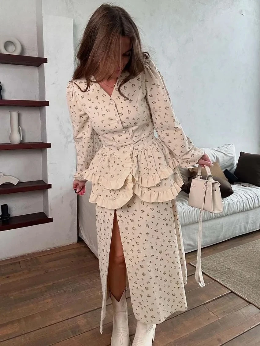 Spring New Women's Elegant and Sexy Printed V-neck Bubble Sleeve Long Sleeve Button Ruffle Waist Cap Split Skirt Two Piece Set