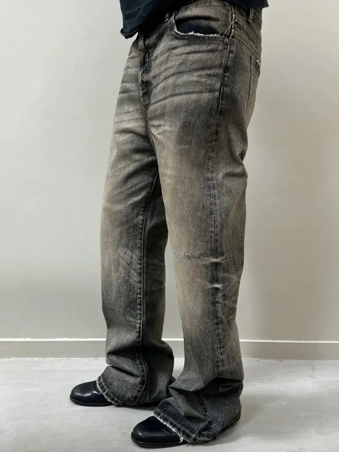 No Faith studios gradual change sun fading cat whisker whitening texture micro straight red ear jeans