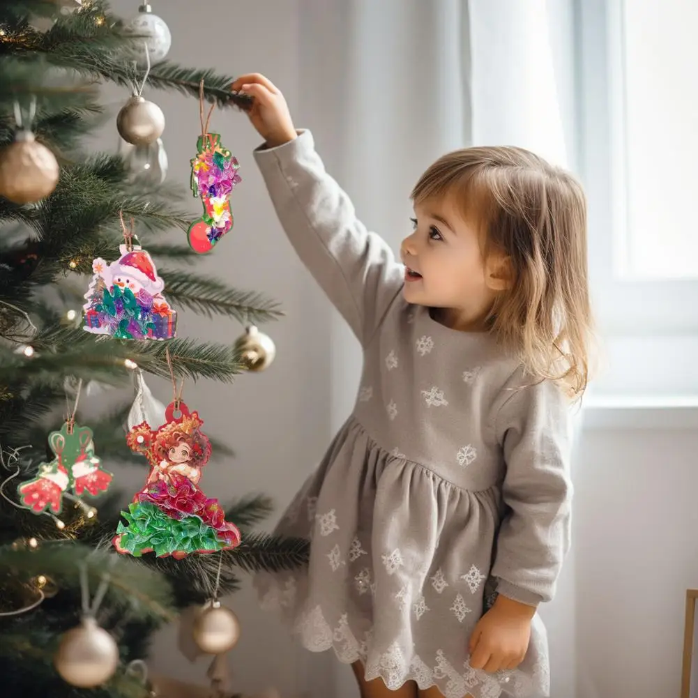 

Concentration-building Toy Christmas Themed Diy Puncture Painting Kit for Kids Poke Art Fabric Puzzle Dress Up Boards Fun Craft