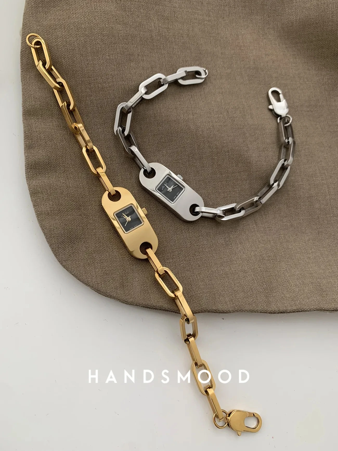 مجوهرات ريترو سوار ريترو سوار فولاذي تصميم جديد ساعة نسائية حركة كوارتز هدية صديقة فاخرة #3