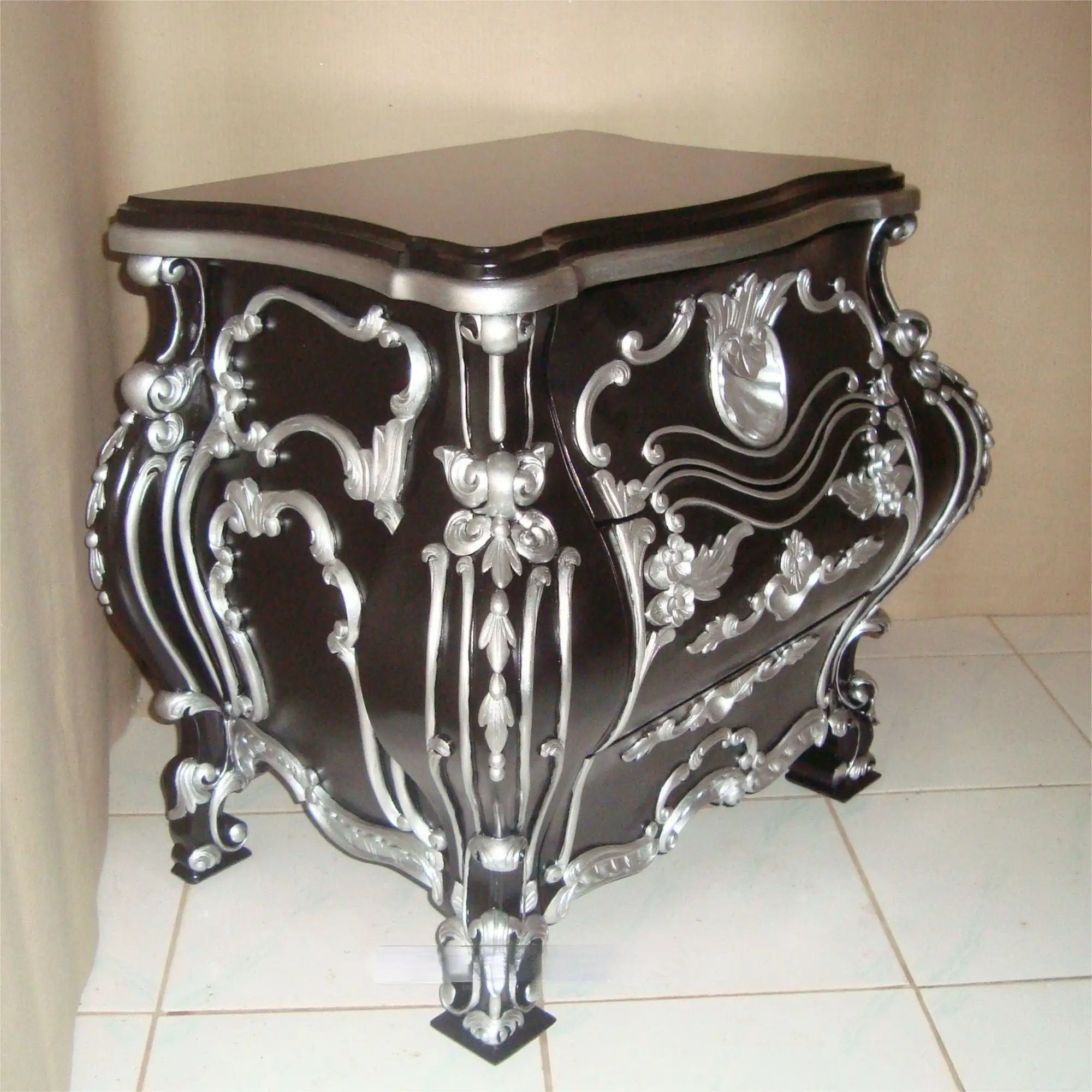 Rococo Bedside Antique Nightstand Wooden Classic Lampstand Indonesia Carving For Decoration European Home Furniture