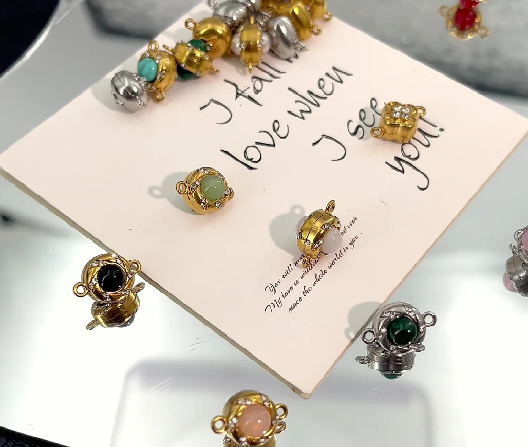 

2pcs/Set 304 Stainless Steel Diamond Magnetic Clasps Pendant Two Holes Crystal Charm for DIY Jewelry Making Necklace Accessories