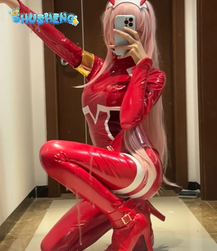 

Anime DARLING in the FRANXX 002 Cosplay Costume Wig Zero Two 02 jumpsuits Halloween Christmas Women's sexy red leather uniform