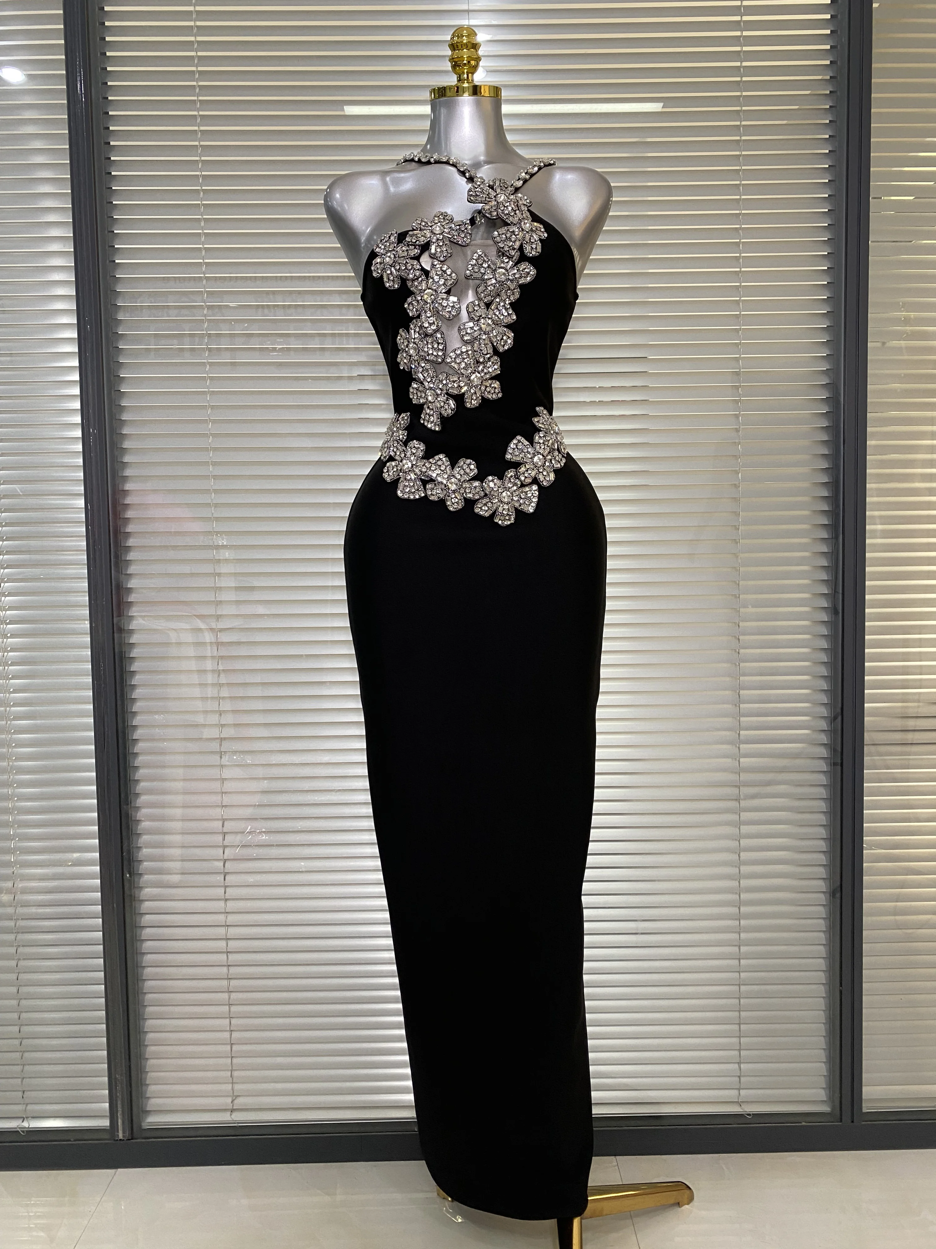 Luxus Sparkly Strass Frauen Sexy Ärmellose Elegante Bandage Promi Lange Maxi Geburtstag Kleid Cocktail Outfit Prom Kleider