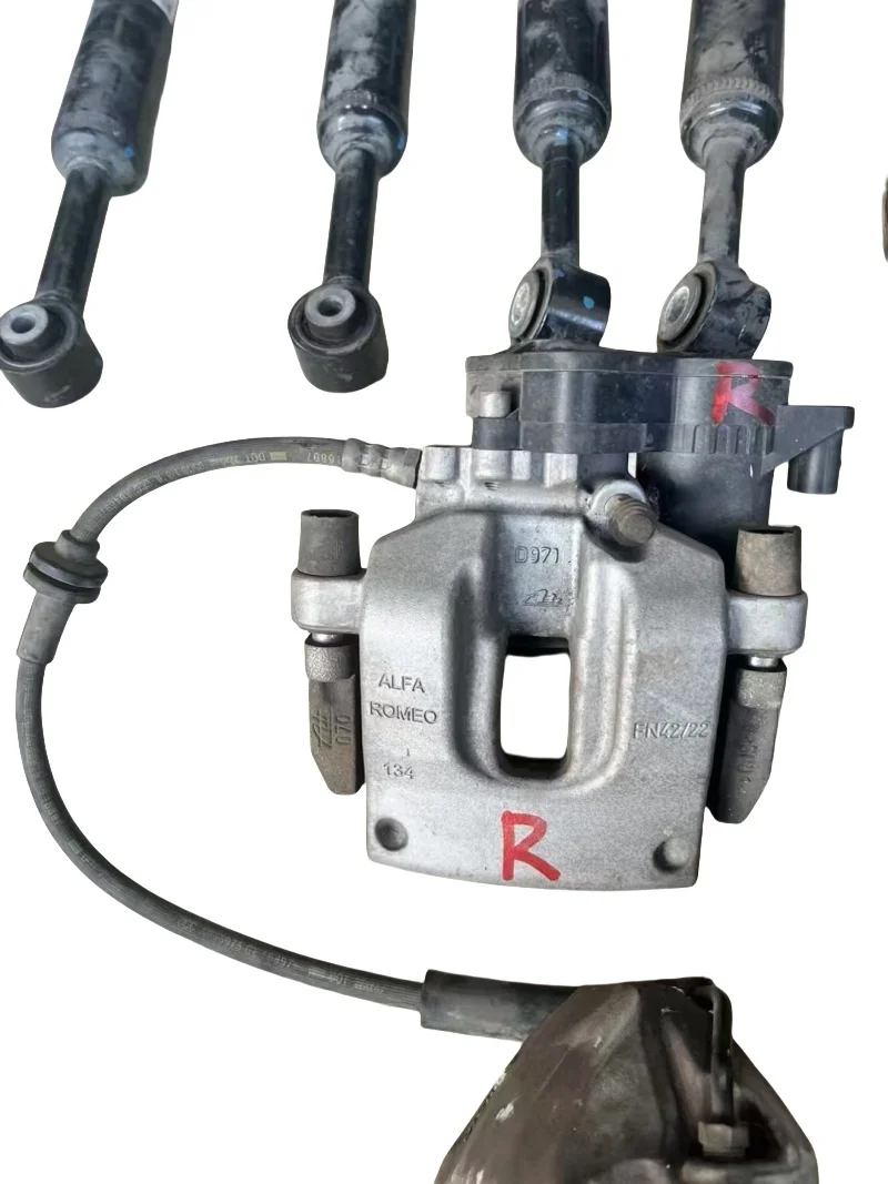 Suitable for Maserati Ghibli M156 Brake Calipers, Brake Discs, Shock Absorbers Assembly