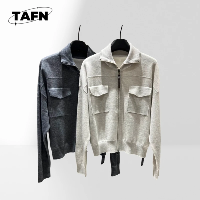 

Comfortable Down Vest for Women for Cold Weather Fashio Winter Ready Women’s Vest Jacket with Insulation & Comfort AH1501