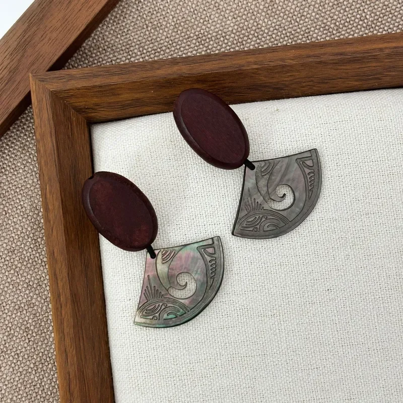 Natural log oval earrings, natural black fritillary stud earrings, relief totem, fan shell earrings, designer women
