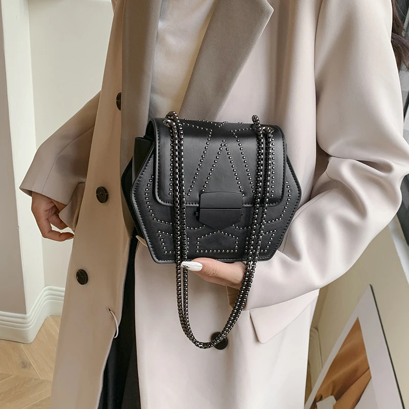 

Elegant Women's Leather Stylish Shoulder Crossbody Bag Luxury Designer Classic Tote Handbag For Daily Comfort