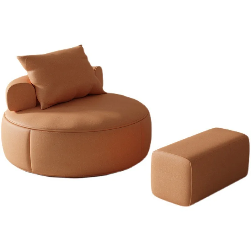 

Гостиная, односпальная спальня, диван, кресло для отдыха, балкон, лежачее сиденье, светлый, роскошный, простой