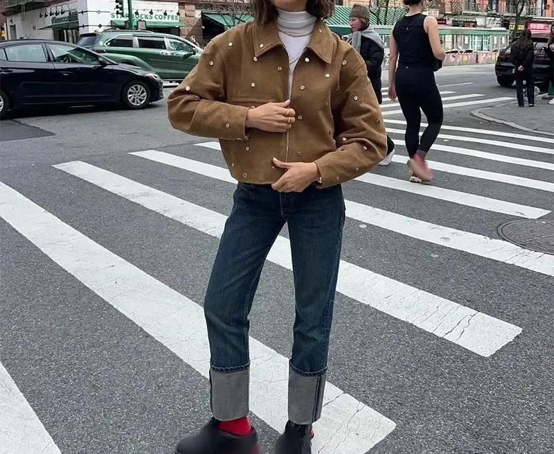 

Fall 2025 Women's Women's Jacket Temperament Elegant Lapel Stud Suede Jacket Short Jacket