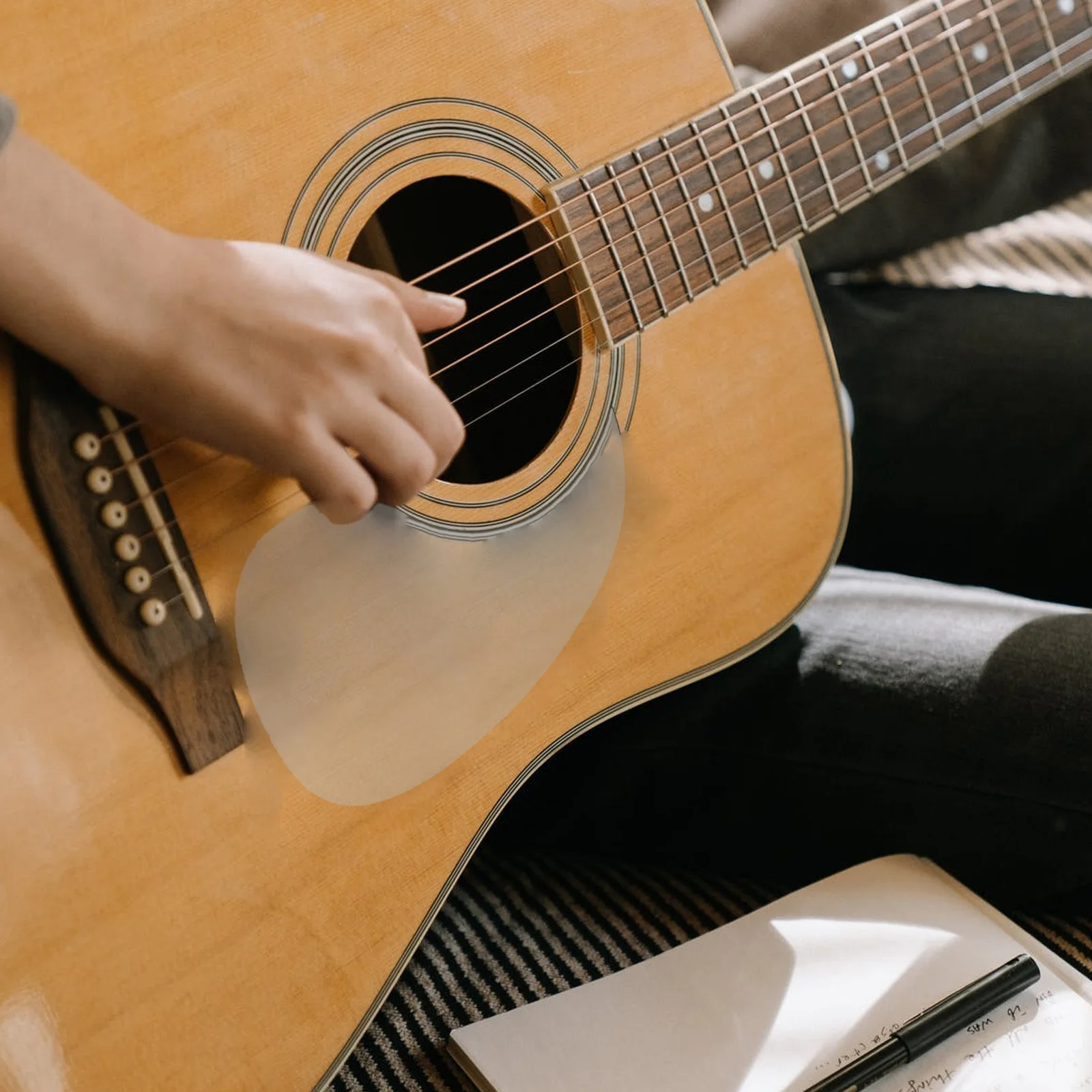 

1Set Exquisite Guitar Pickguard Sticker Durable Anti-Scratching Decorative Plate Guitar Pickguard Anti-Scratching Plate