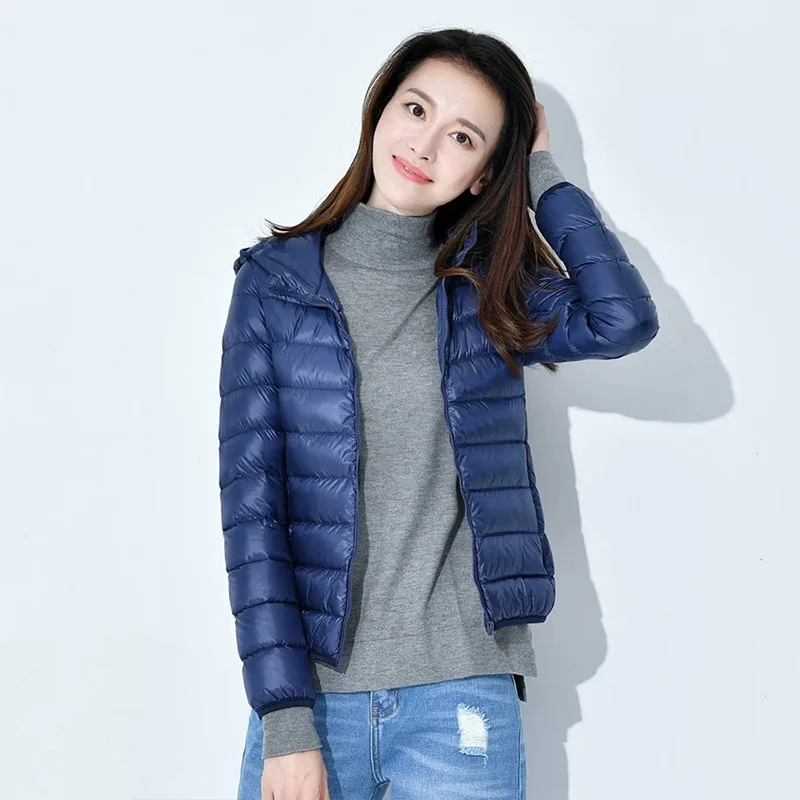 女性の秋と冬の新しいフード付きダウンジャケットシンプルなファッションカジュアルマルチカラーマザーエレガントな通勤ダウンジャケットアウトドア