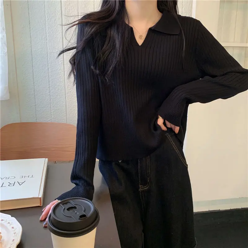 Women\'s Autumn Winter Fashion Elegant Solid Color Polo Collar Casual and Versatile Long Sleeved Loose Short Sweater Knitted Tops