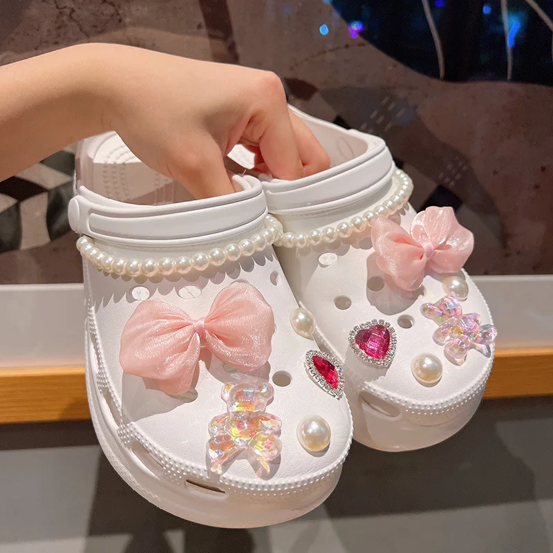 Creative Pearl Bow Tie Hole Shoes Shoe Charms Decoration Shoe Buckle Lovely Jeweled Bear 3D Shoes Flower Accessories 2023 New