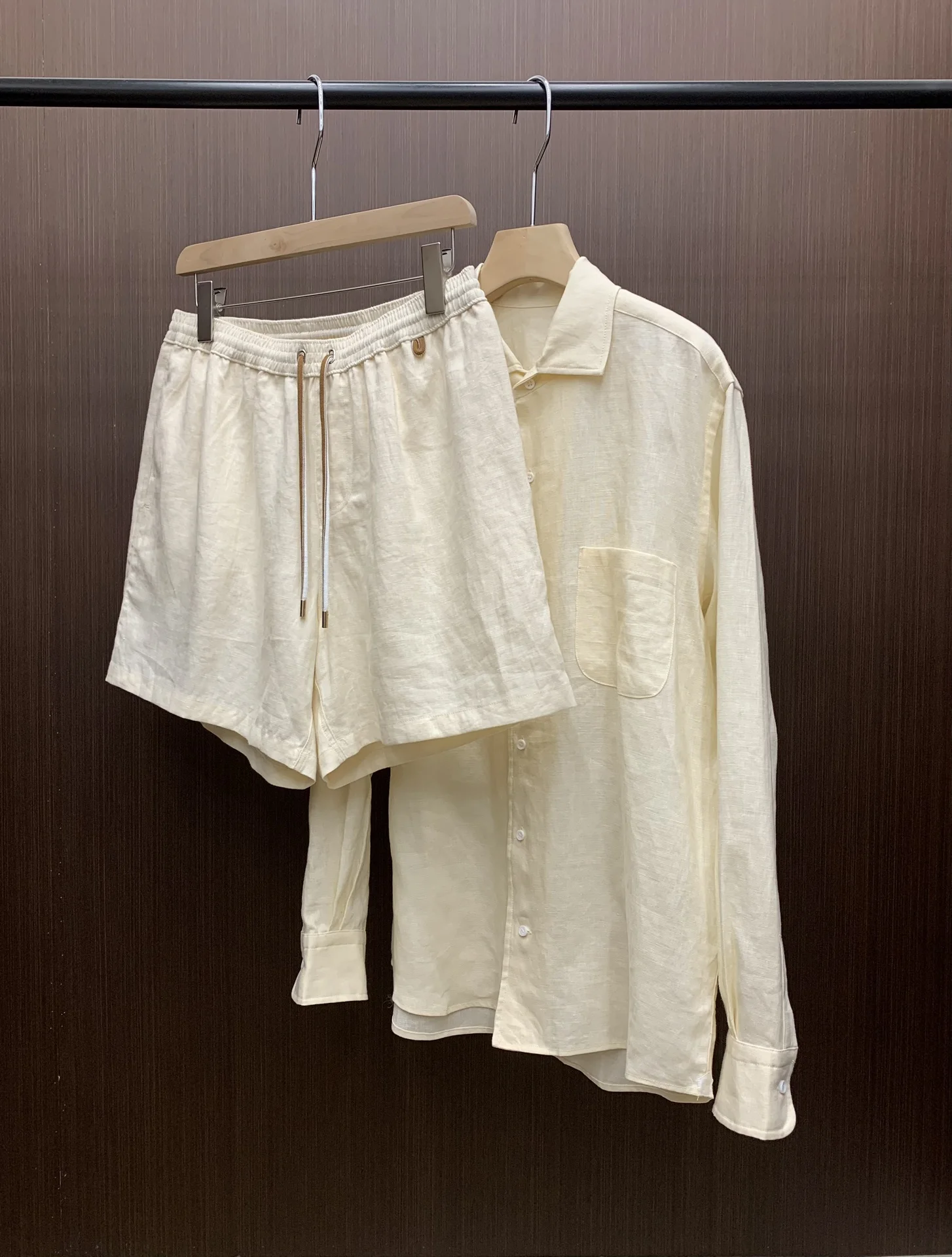 

2024 New Spring New Women's Linen Long Sleeve Loose Shirt + Elastic Waist Shorts Two Piece Set