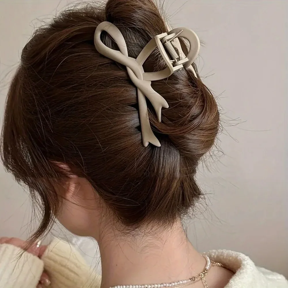 

Four Seasons Plastic Matte Bow Hair Clips Solid Waterproof Acrylic Twisted Hair Claws Resin Elegant Shark Clips Travel